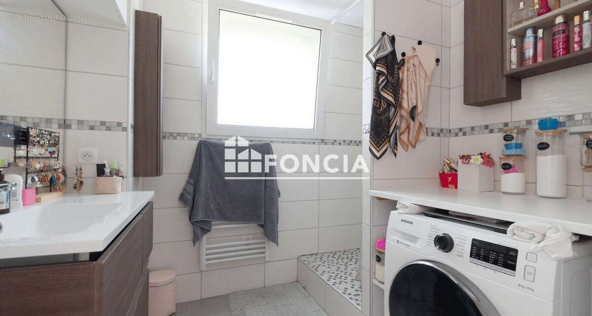 Appartement à MELUN