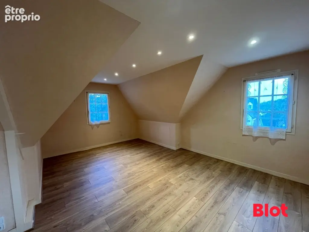 Maison 5 pièces 144 m² à vendre à La Guerche-De-Bretagne (35130) - photo 8