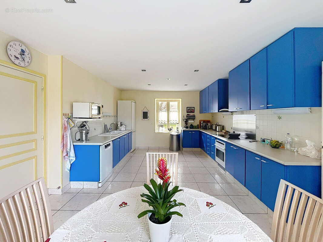 Maison à MILLY-LA-FORET