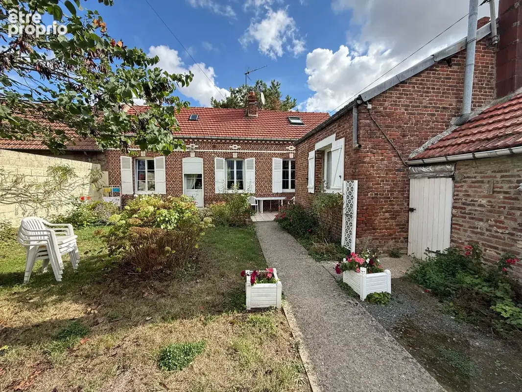 Maison à BECQUIGNY