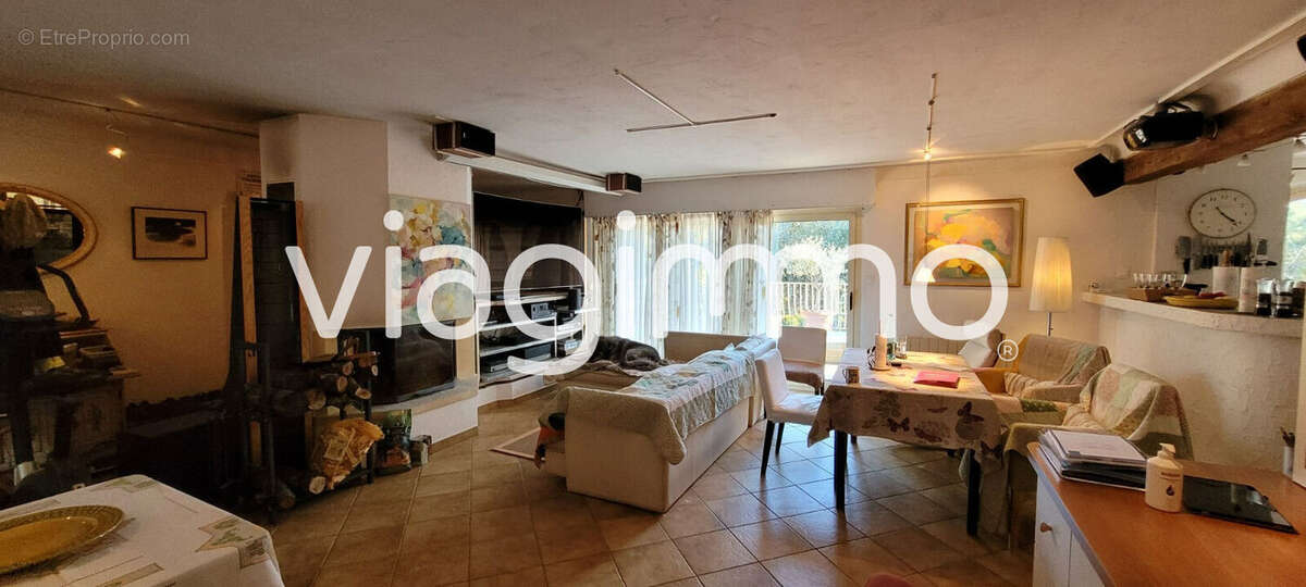Maison  6 pièce(s) avec piscine - photo 7