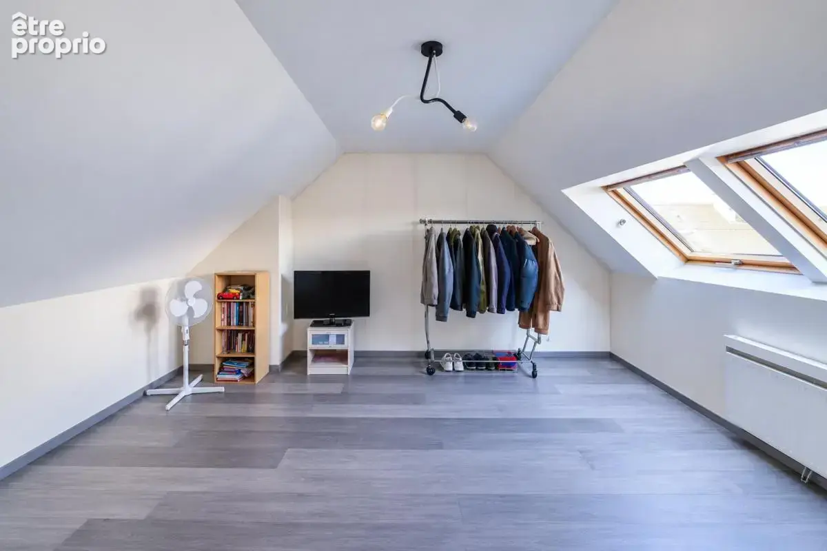 Maison familiale sur un terrain de 1000 m² - photo 9