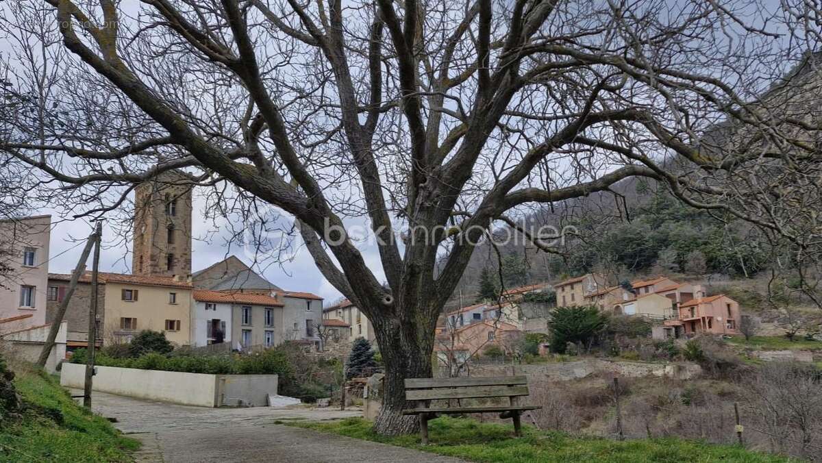 Maison à COUSTOUGES