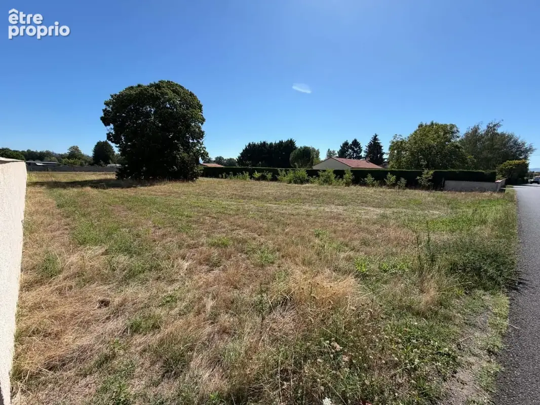 Terrain 1 631 m² à vendre à Lezoux (63190) - photo 2