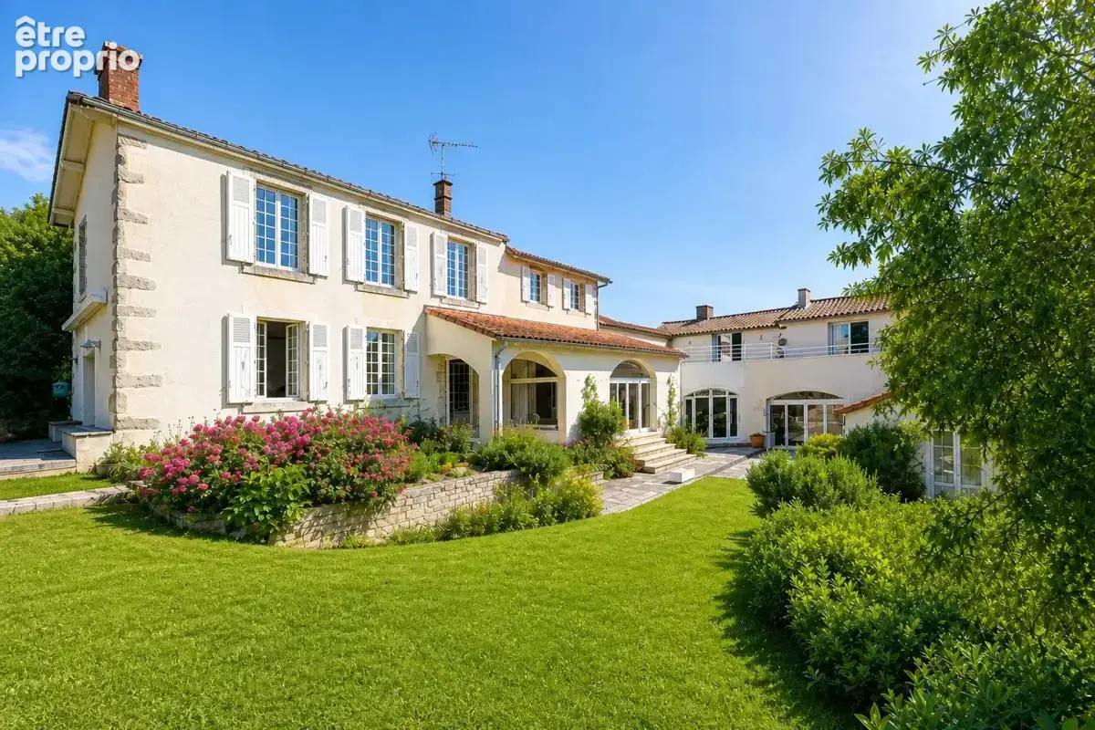 Maison de 10 pièces de 345.72 m² à Montravers - photo 18