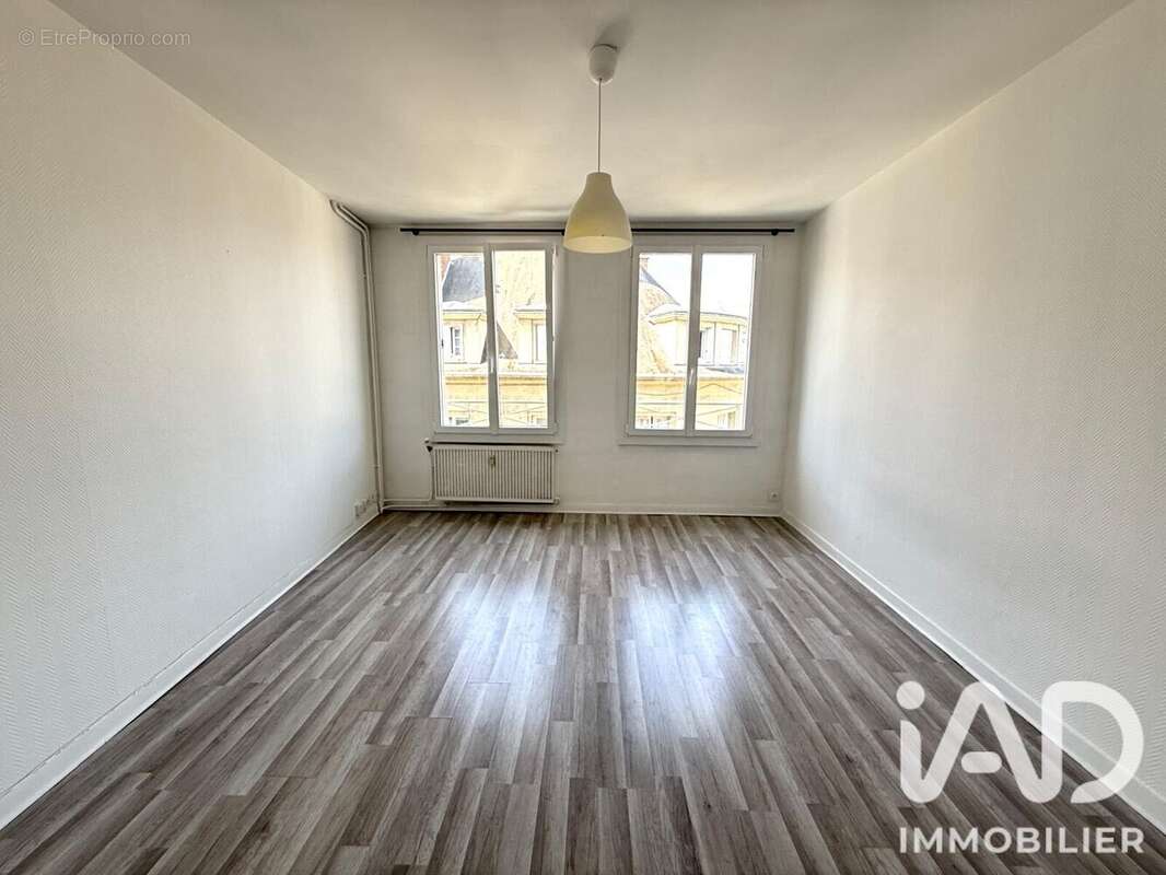 Photo 2 - Appartement à COMPIEGNE
