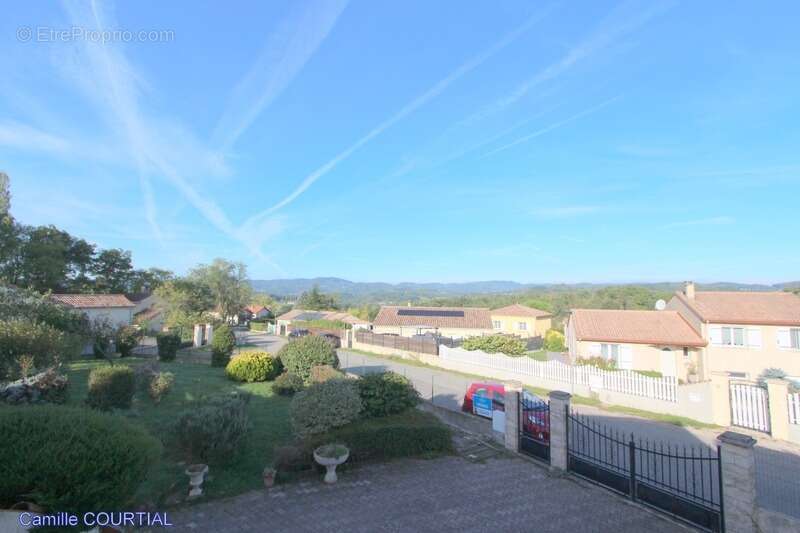 Maison à VERNOUX-EN-VIVARAIS