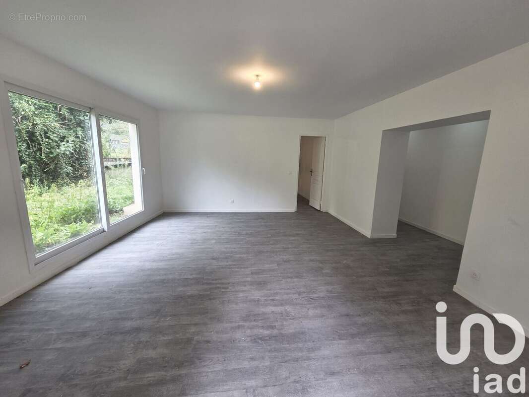 Photo 4 - Maison à POINCY