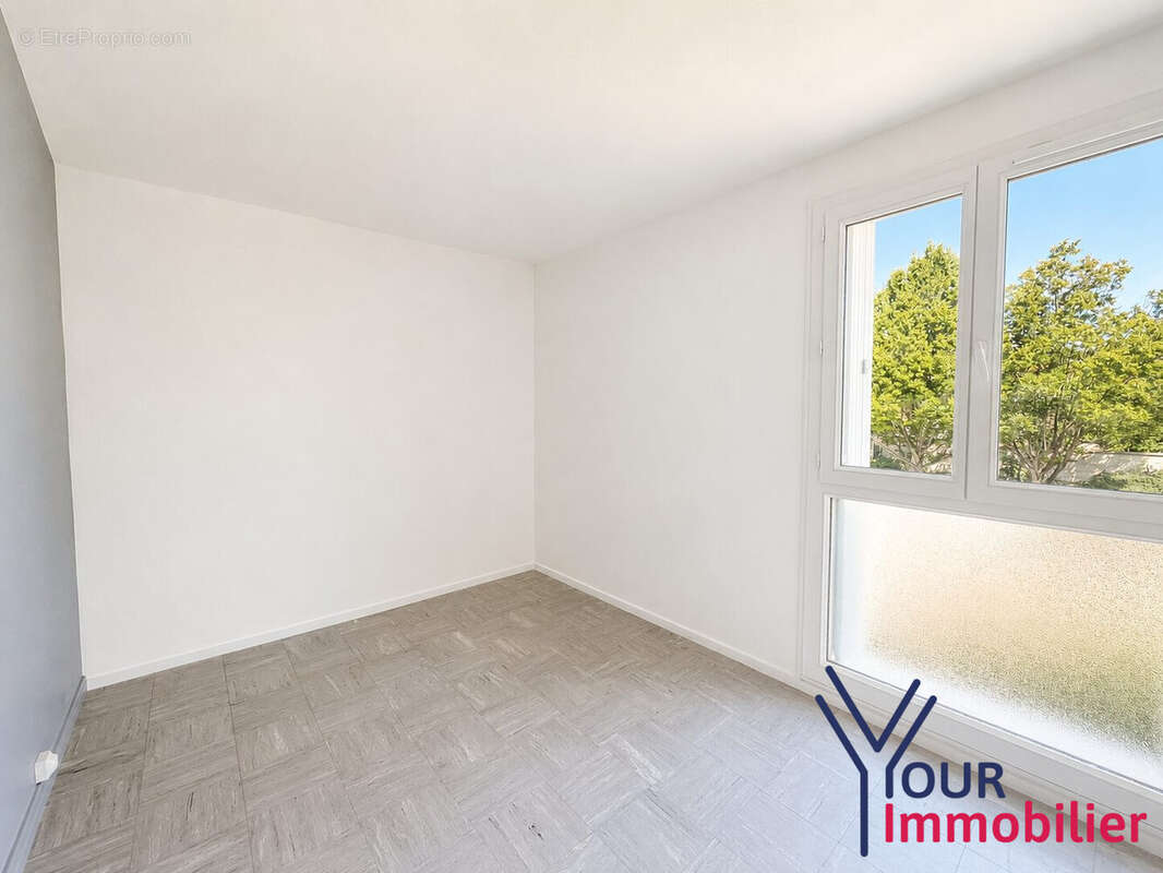 Appartement 60 m² à Grigny  - photo 7