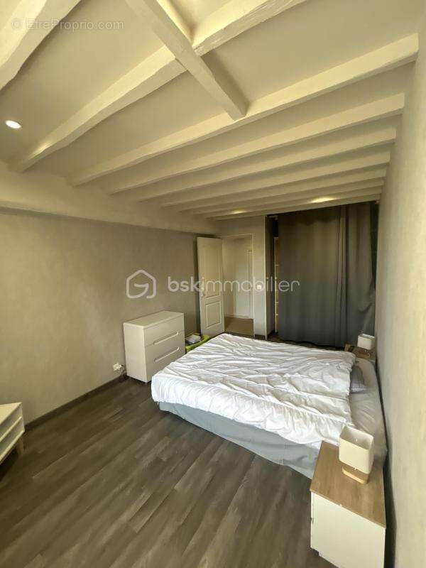 Maison à SAINT-CYR-LES-COLONS