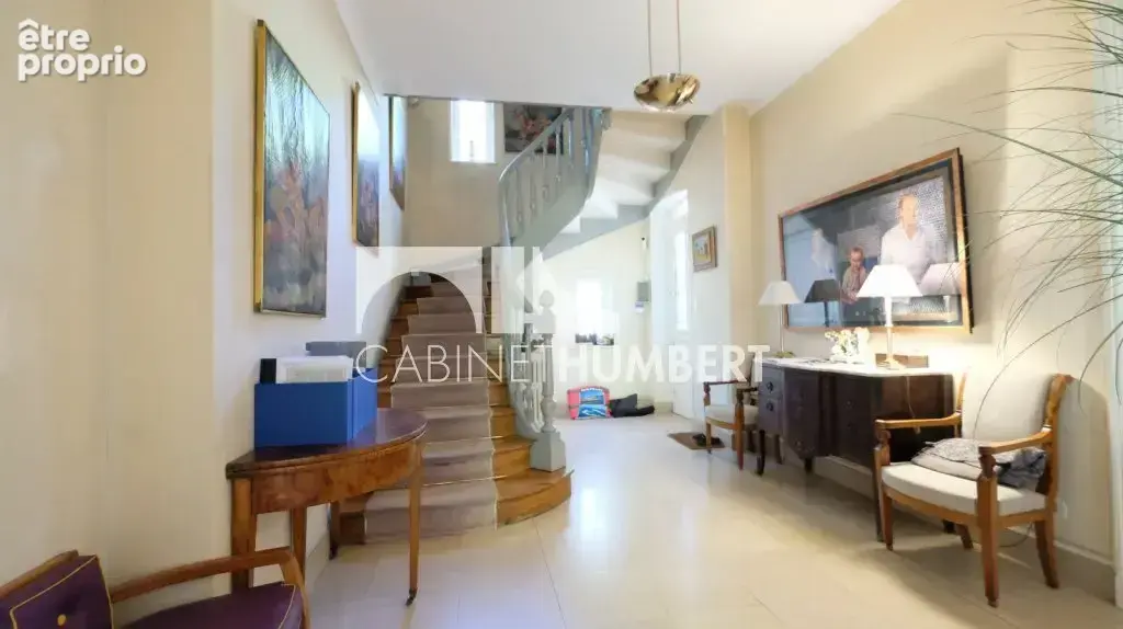 Maison 11 pièces 302 m² à vendre à Saint-Etienne (42000) - photo 4