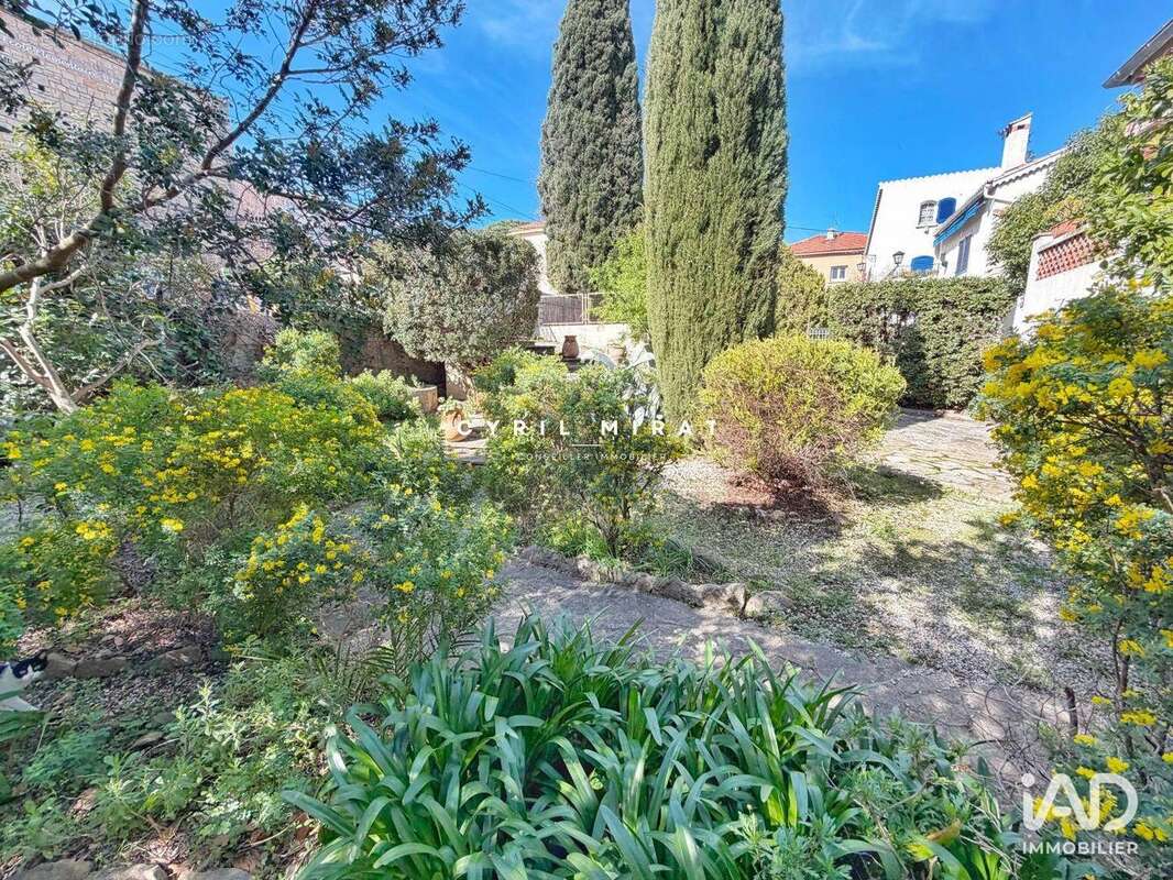 Photo 2 - Maison à LA SEYNE-SUR-MER