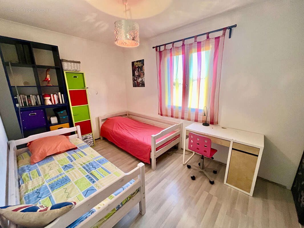 Maison à L'ISLE-SUR-LA-SORGUE