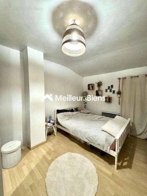 Appartement à PUGET-SUR-ARGENS