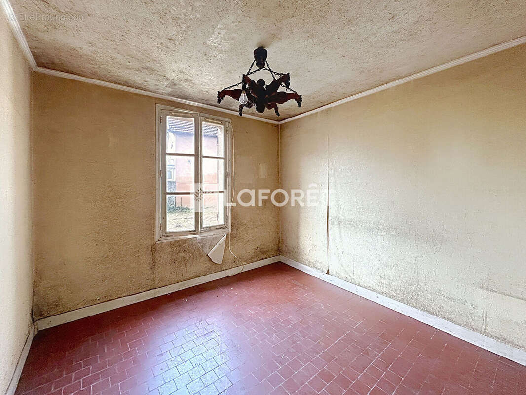 Maison à MEZIERES-EN-VEXIN