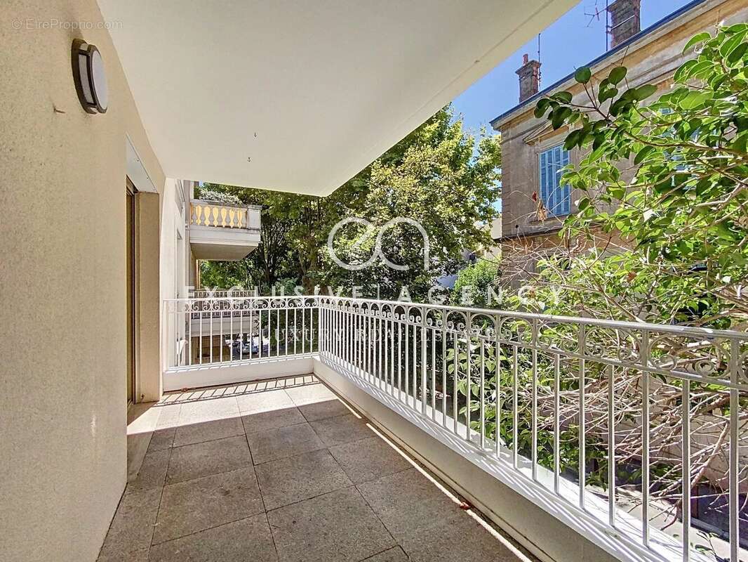 Appartement à LE CANNET