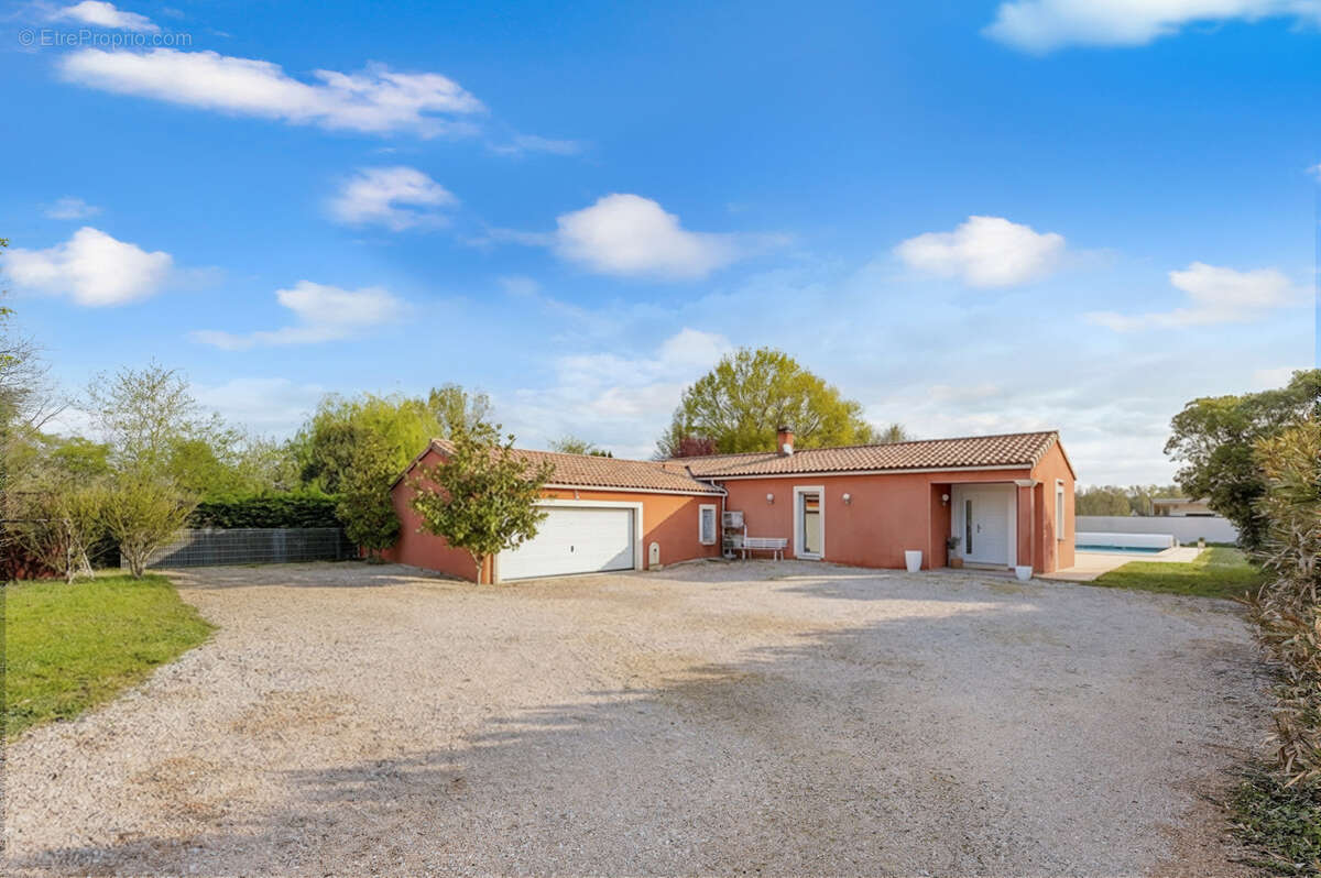 Maison à BRUGUIERES