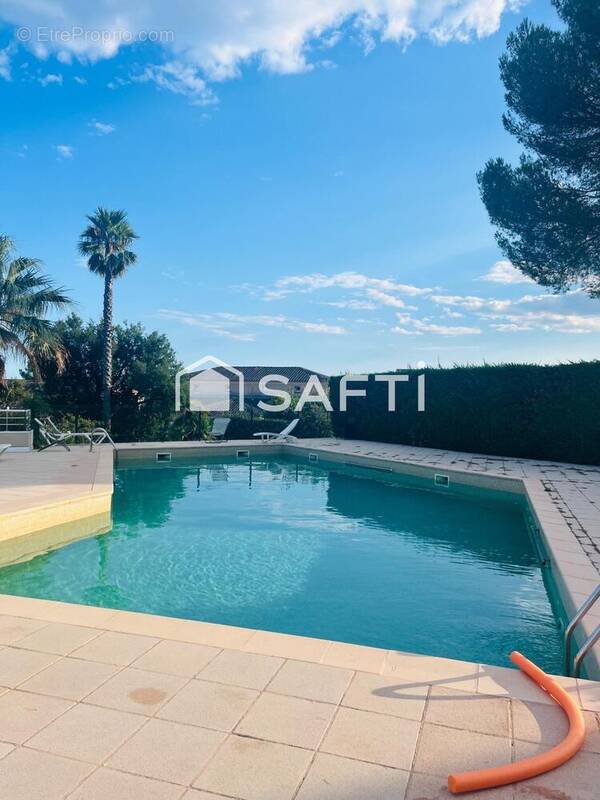 Photo 1 - Appartement à SAINT-RAPHAEL