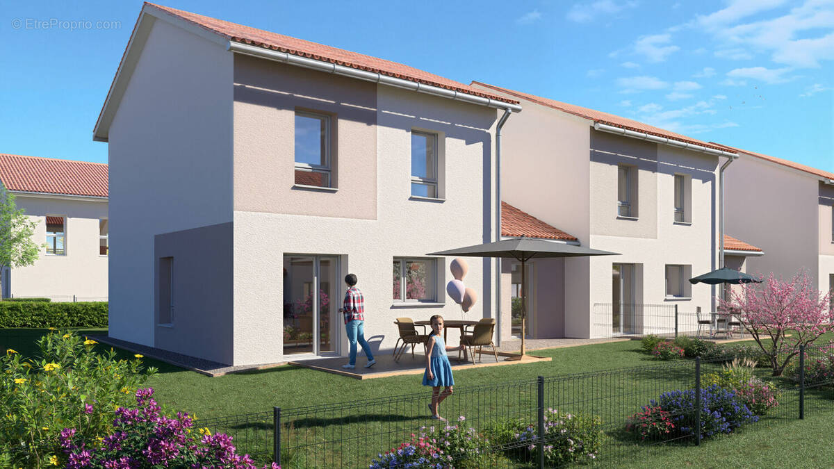 Maison à POLLIAT