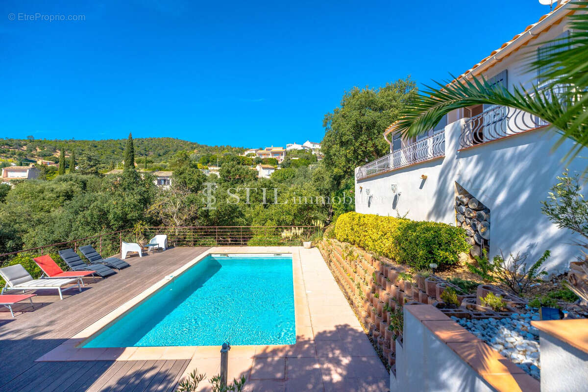 Maison à LES ISSAMBRES