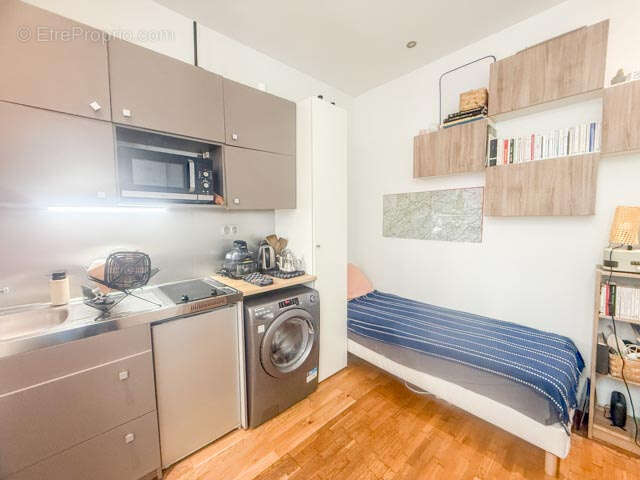 Parfait investisseur : deux studettes dans le 18ème pour un bon rendement locatif sans souci. - photo 3