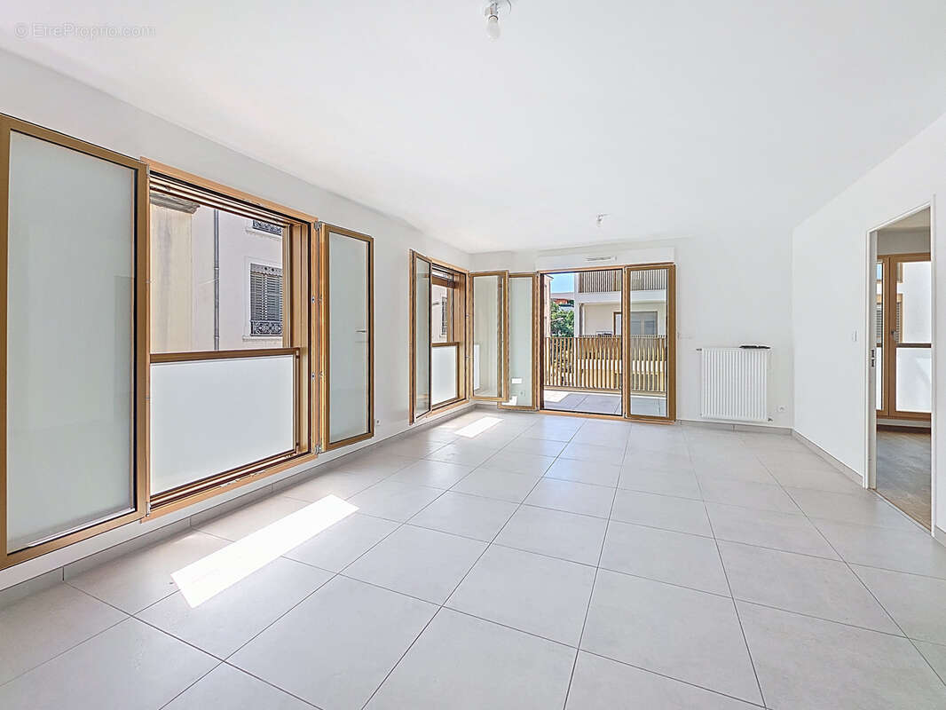 Appartement à LYON-9E