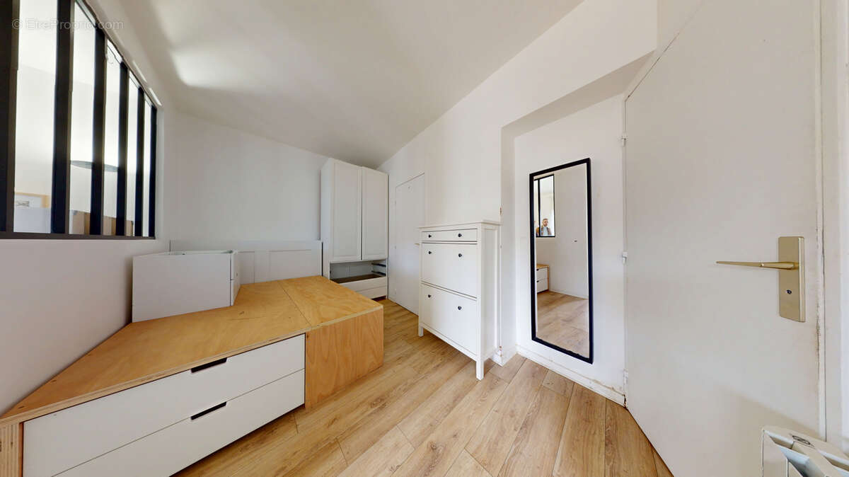 Appartement à SARTROUVILLE