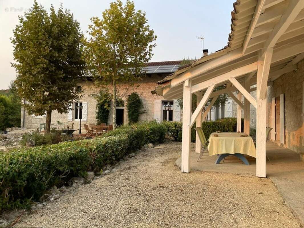 Maison à MONFLANQUIN