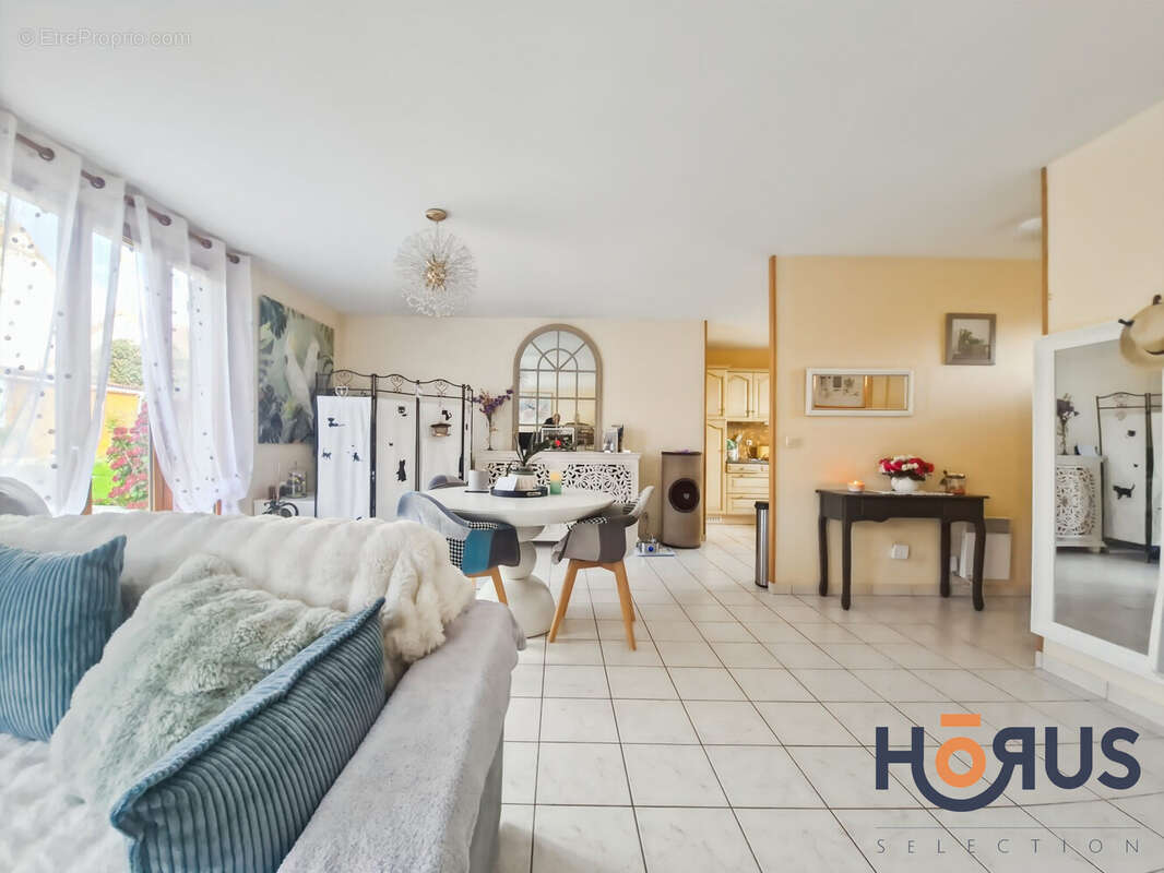 Maison 72 m² à Noyen-Sur-Sarthe  - photo 3
