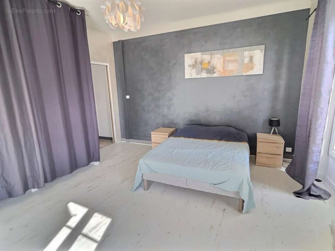 IMMEUBLE avec 3 appartements, une terrasse et un grand garag - photo 6