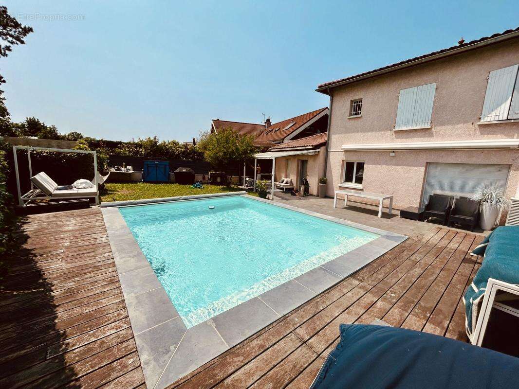 Maison à CALUIRE-ET-CUIRE