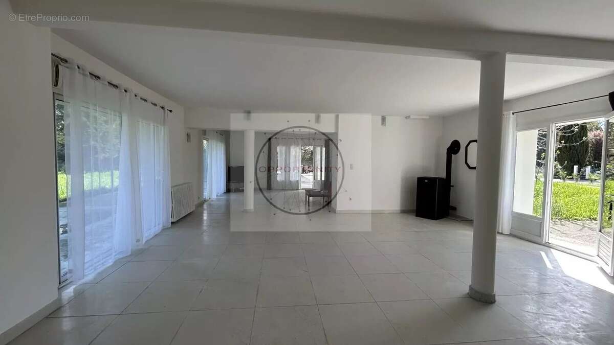 Maison 10 pièces 326 m² à vendre à Montauban (82000) - photo 5