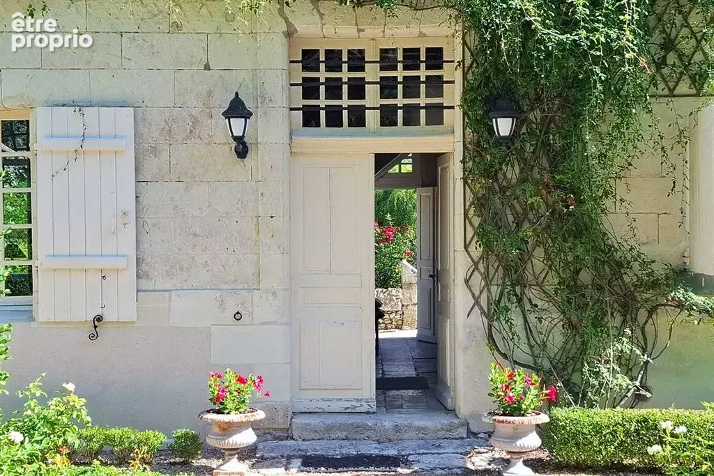 Centre-Val de Loire – Athée-sur-Cher (37270), Indre-et-Loire, près de Tours – Maison de maître de 230 m², 5 chambres, parc de 2, - photo 24