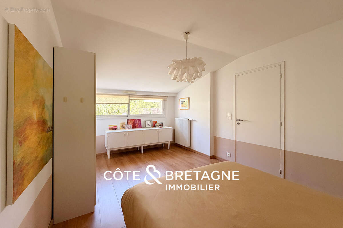 Maison de ville a vannes dans le morbihan  réf : 202138 - photo 11