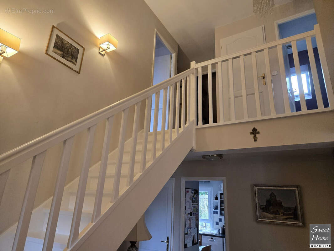 Maison à MAGNY-LES-HAMEAUX