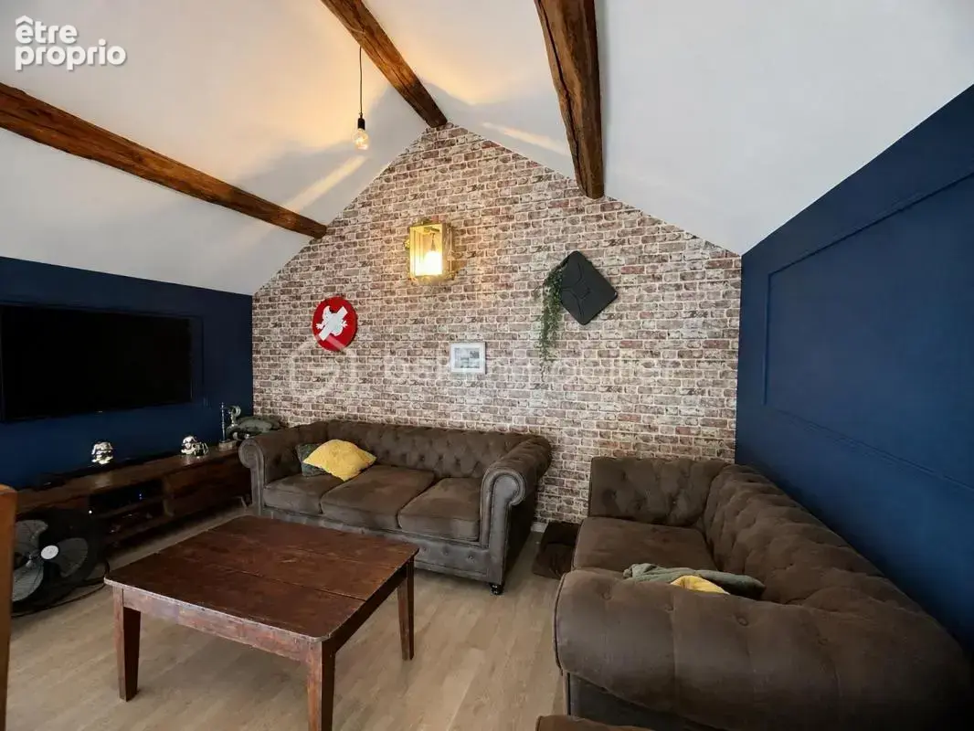 Maison de plain-pied avec piscine et terrain de 1 039 m² – Gastins - photo 7
