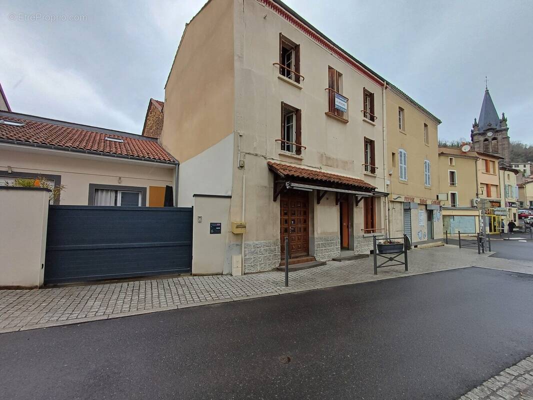 Appartement à VERTAIZON