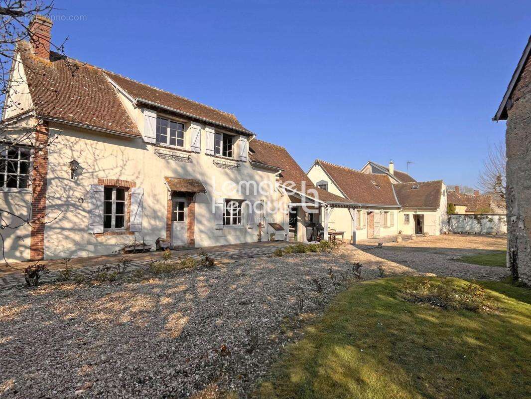 Superbe propriété 2 maisons et granges - photo 3