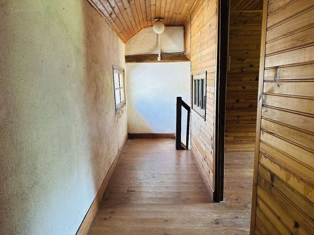 Maison de hameau sur hauteurs de Seix 09140 - photo 4