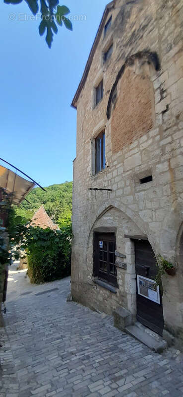 Maison à SAINT-CIRQ-LAPOPIE
