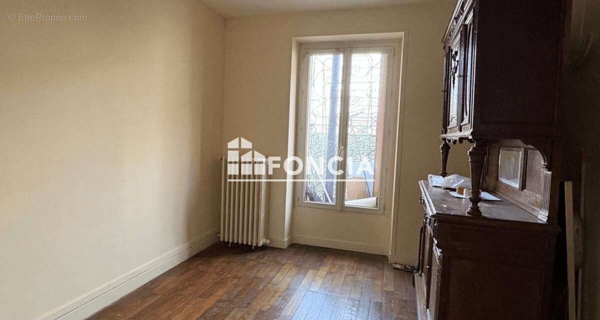 Appartement à AUBERVILLIERS