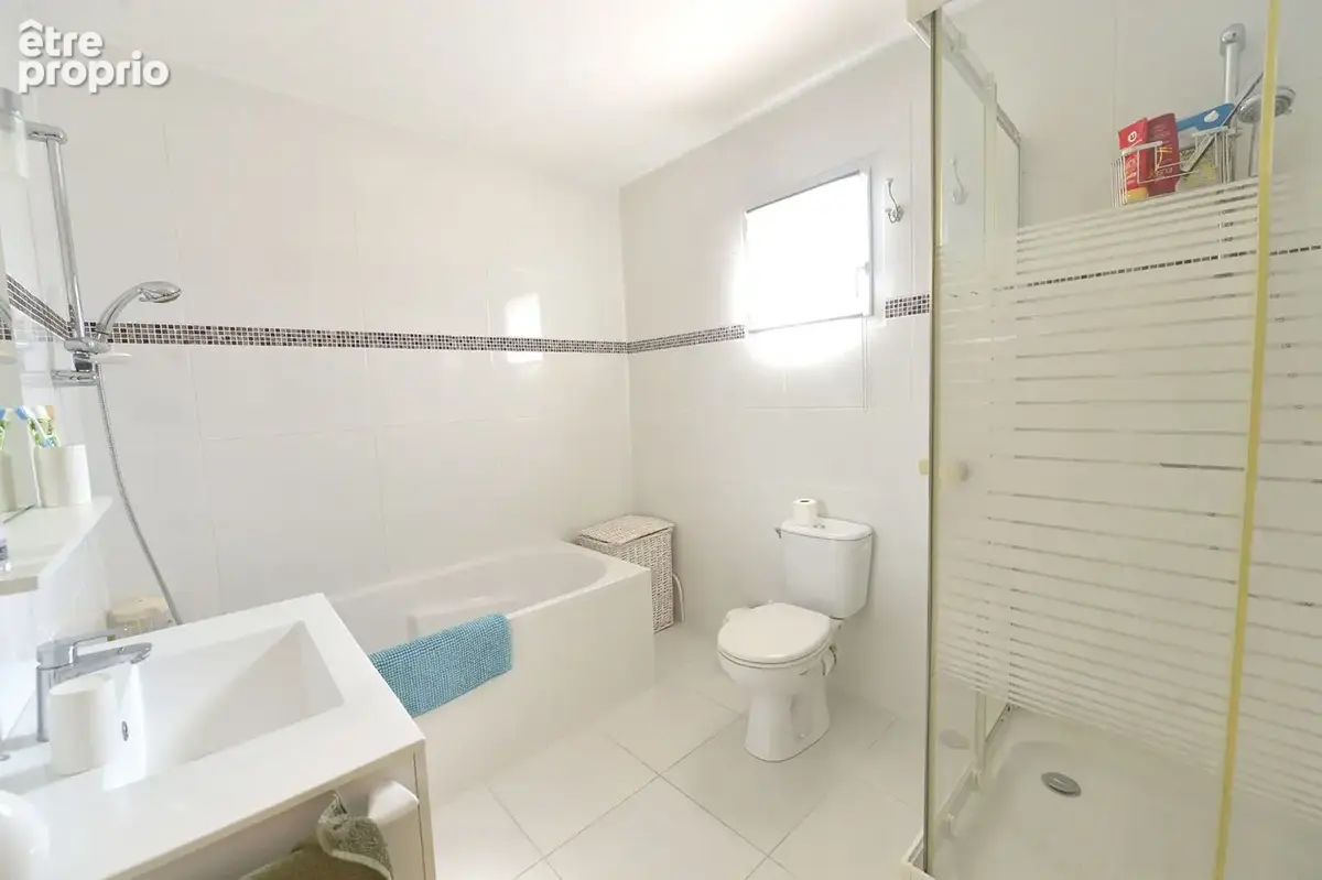 Maison 107 m² à Semussac  - photo 3