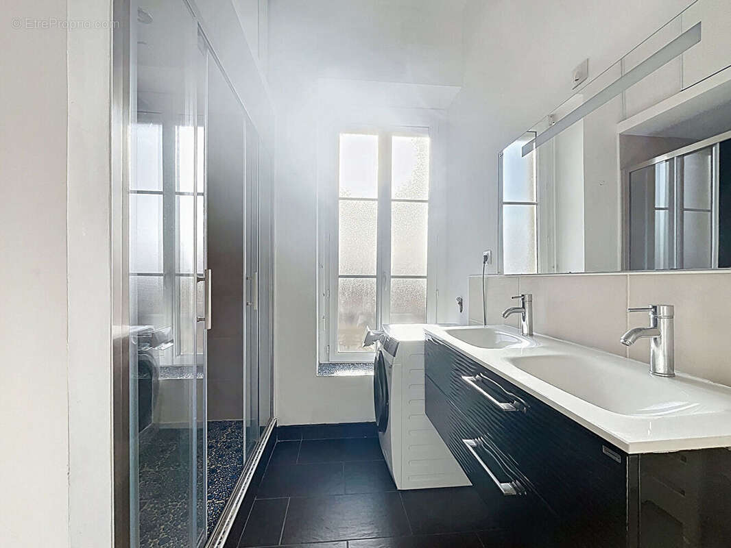 Un appartement de caractère baigné de lumière - pierres apparentes et parquet - photo 5