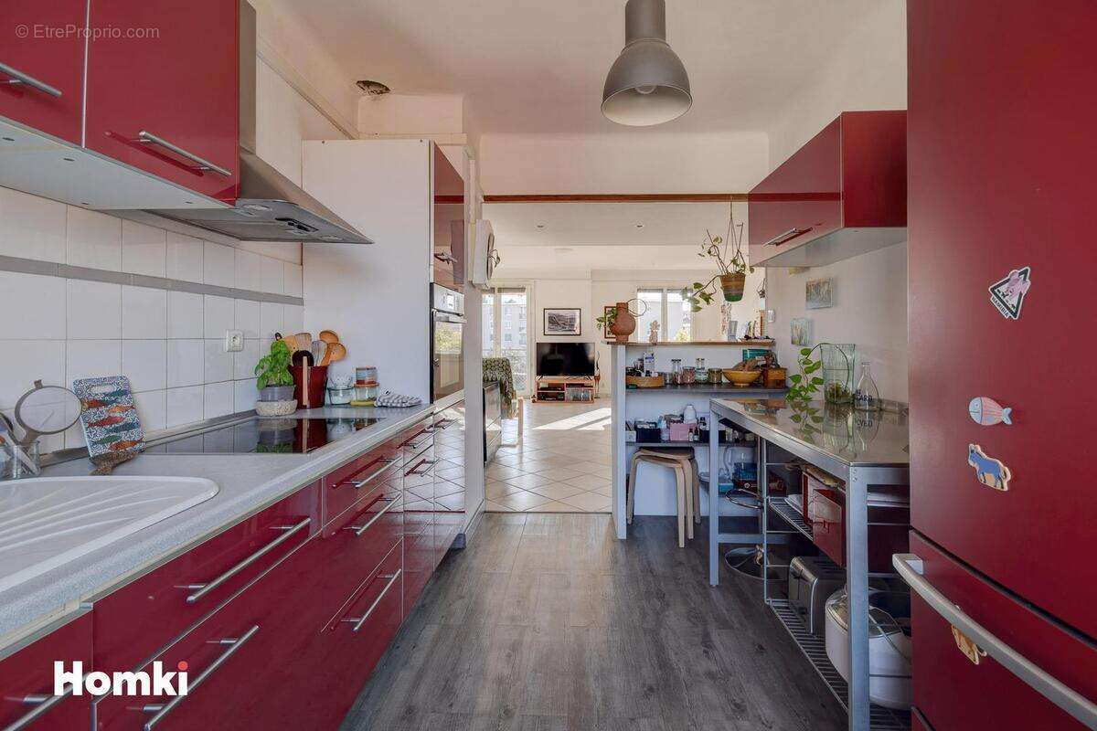 Appartement à MARSEILLE-7E