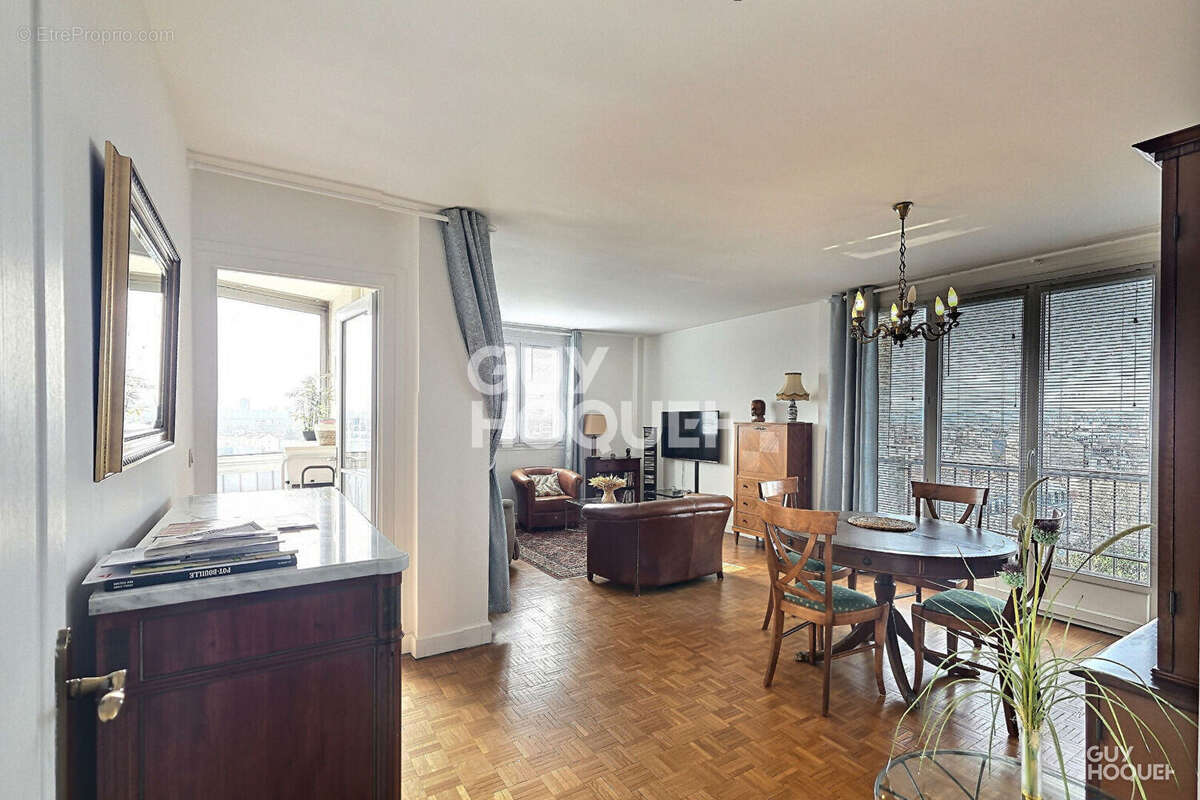 Appartement à MAISONS-ALFORT