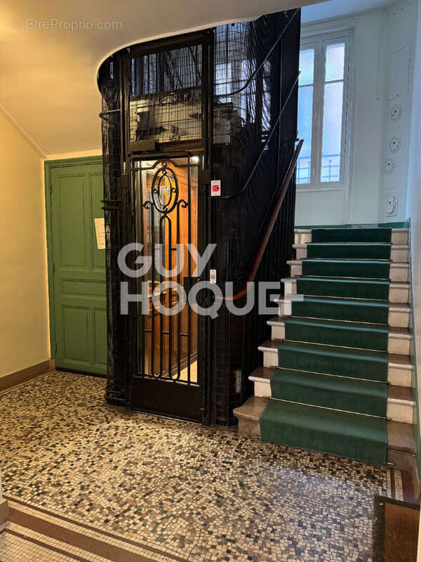 Appartement à PARIS-12E