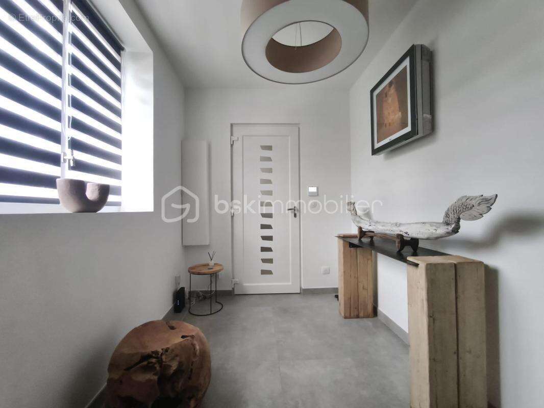 Maison à REBAIS