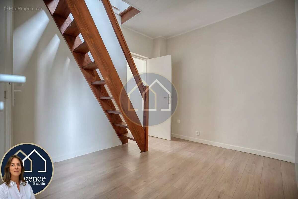 Maison à L'ETANG-LA-VILLE