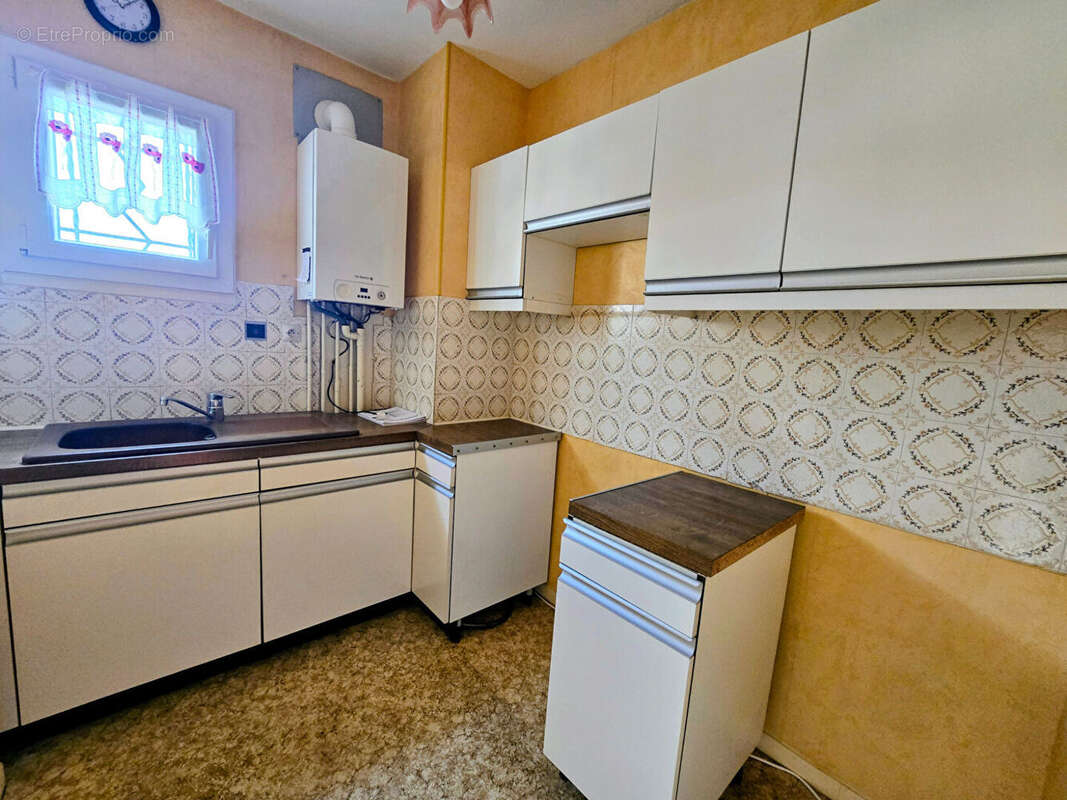 Appartement à AIGUILHE