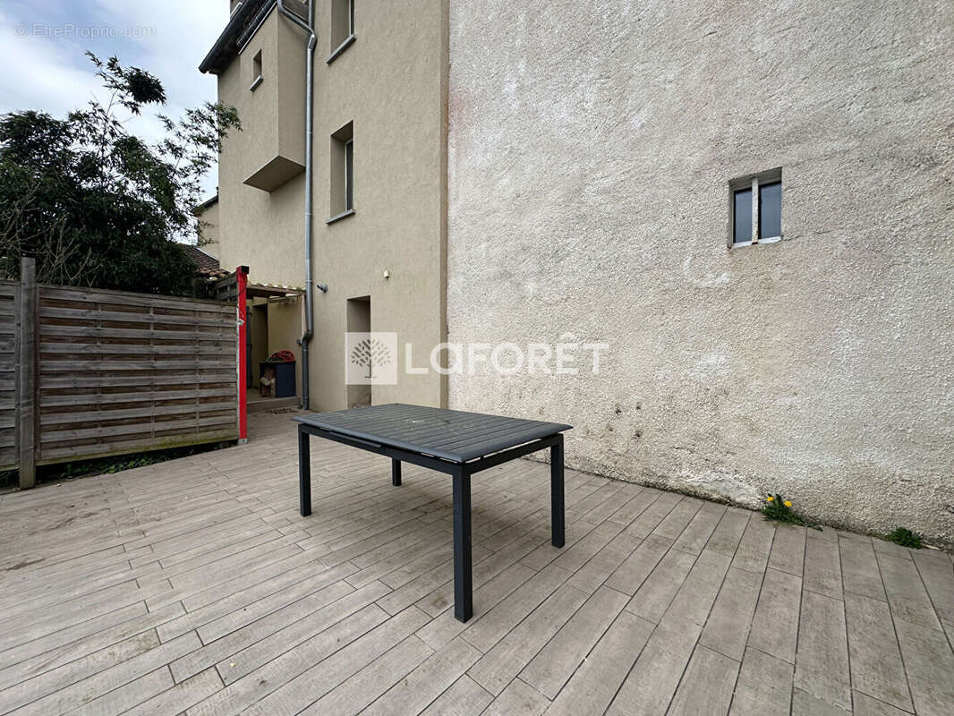 Maison à SAINT-JUERY